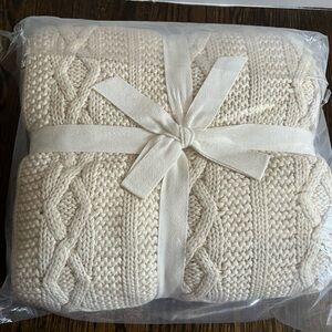 Antique White Cable Knit Cotton Throw Blanket